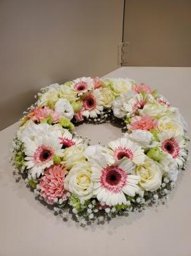 花冠｜「花里」　（神奈川県逗子市の花キューピット加盟店 花屋）のブログ
