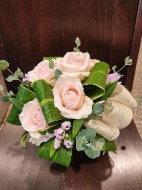 個展のお祝いに｜「花里」　（神奈川県逗子市の花キューピット加盟店 花屋）のブログ