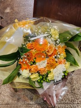 お誕生日おめでとうございます｜「花里」　（神奈川県逗子市の花キューピット加盟店 花屋）のブログ