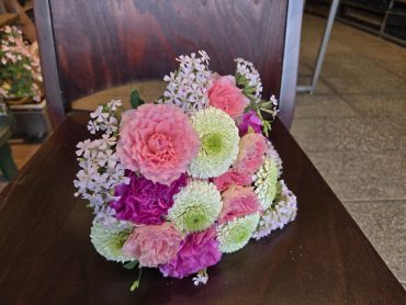 お誕生日おめでとうございます｜「花里」　（神奈川県逗子市の花キューピット加盟店 花屋）のブログ